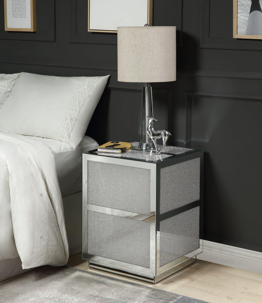 Lavina Mirrored & Faux Diamonds End Table - Marjories Furniture (Las Vegas, NV)