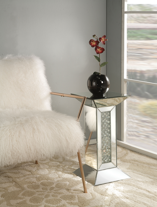 Nysa Mirrored & Faux Crystals Pedestal Stand - Marjories Furniture (Las Vegas, NV)