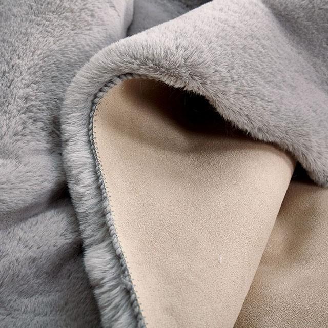 Caparica Silver 5' X 7' Area Rug - Marjories Furniture (Las Vegas, NV)