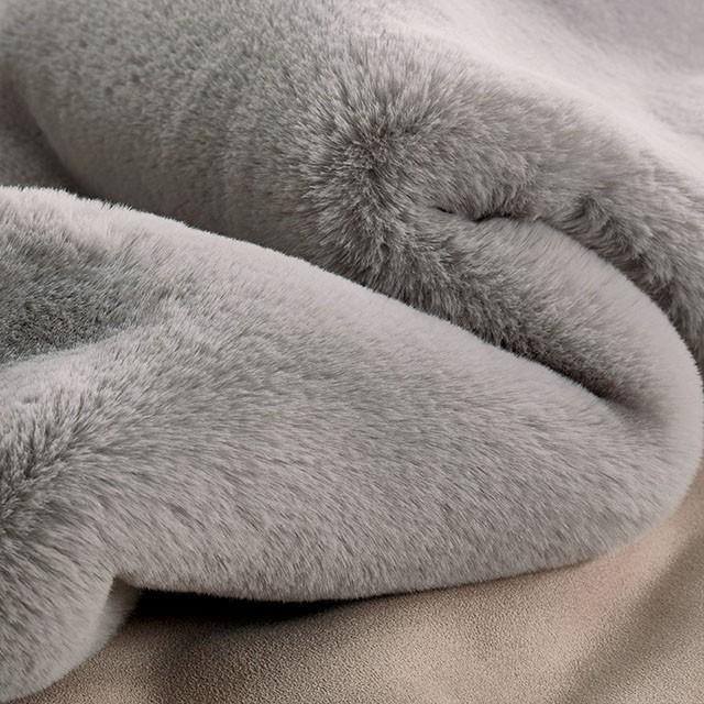 Caparica Silver 5' X 7' Area Rug - Marjories Furniture (Las Vegas, NV)