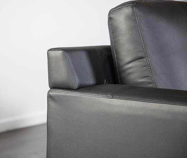 Stordal Sectional, Right Chaise - Marjories Furniture (Las Vegas, NV)