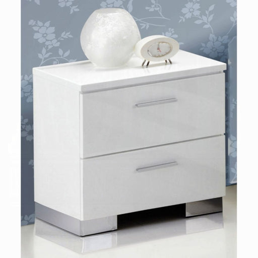 Lorimar Nightstand - Marjories Furniture (Las Vegas, NV)