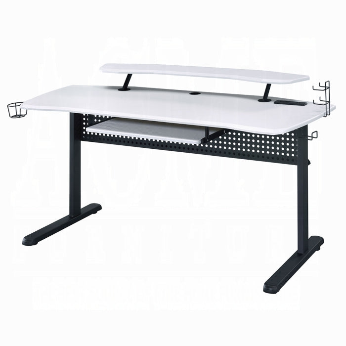 Vildre Gaming Desk With USB - Marjories Furniture (Las Vegas, NV)