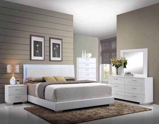 Lorimar White PU & Chrome Leg Queen Bed - Marjories Furniture (Las Vegas, NV)