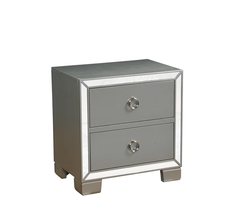 Voeville II Platinum Nightstand - Marjories Furniture (Las Vegas, NV)