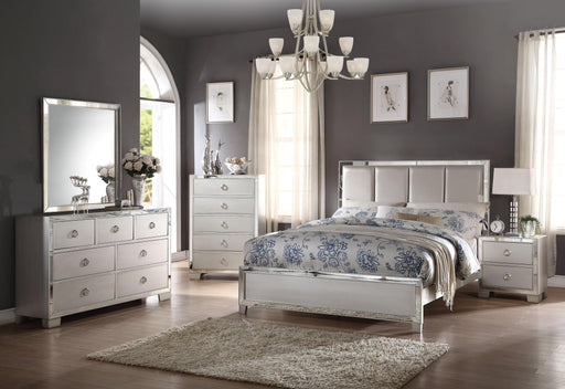 Voeville II Platinum PU & Platinum Queen Bed - Marjories Furniture (Las Vegas, NV)