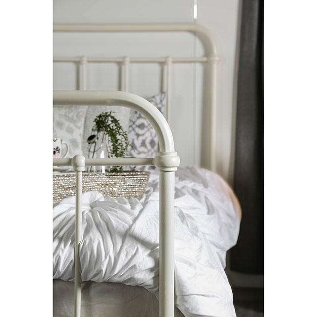 IRIA Vintage White Cal.King, E.King, & Full Bed - Marjories Furniture (Las Vegas, NV)