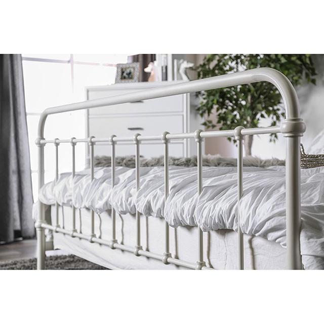 IRIA Vintage White Cal.King, E.King, & Full Bed - Marjories Furniture (Las Vegas, NV)