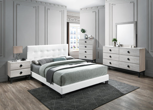 Chyuan Queen Bed/White Pu in White / Black - Marjories Furniture (Las Vegas, NV)