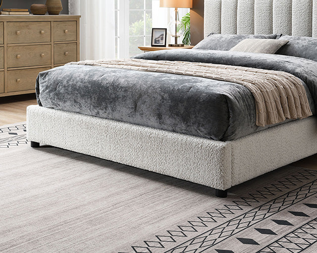 Traverso E.King, Full, & Queen Bed - Marjories Furniture (Las Vegas, NV)