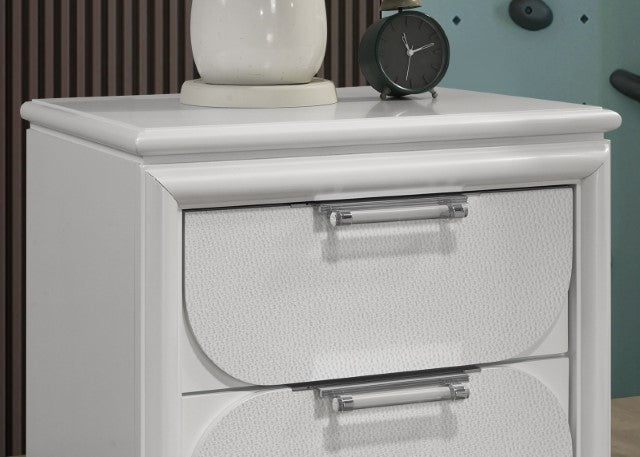 Lareina Bed - Marjories Furniture (Las Vegas, NV)