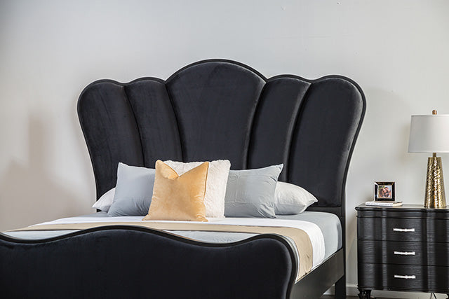 Melodi Parc E.King & Queen Bed Black & Silver - Marjories Furniture (Las Vegas, NV)